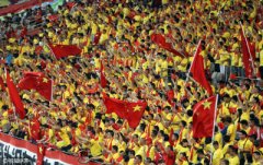 ” 于大宝昨天训练前接受采访时说：“伊朗队是亚洲强队