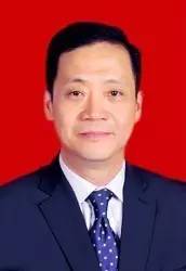 刘平，男，1970年1月出生，汉族，上海人，1990年6月加入中国共产党，1995年3月参加工作，学历研究生，工学硕士，工程师。