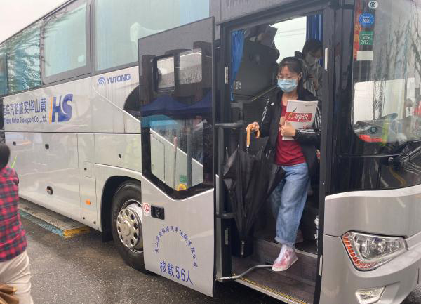 雨量变小、搭浮桥，歙县县委副书记：歙县高考恢复正常