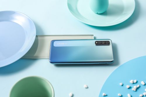 vivo Y70s迎来冷萃银新配色 7月28日正式上市