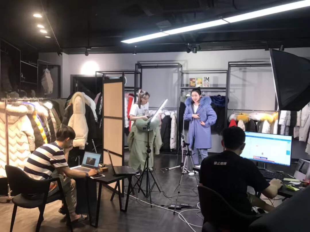 淘宝直播秋冬大赏后，我们观察到了“产业带直播”背后的三大升级！