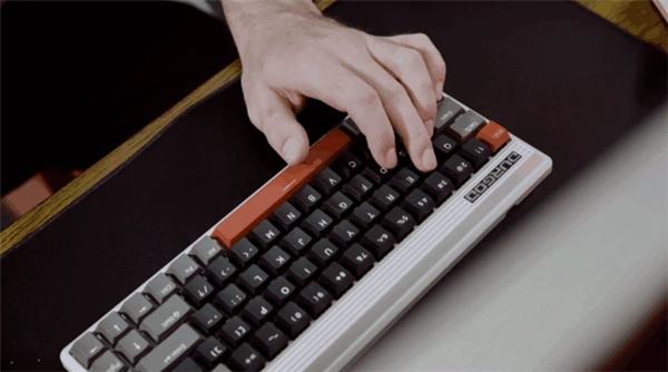 国产机械键盘上线kickstarter众筹：复古造型、CHERRY原厂轴
