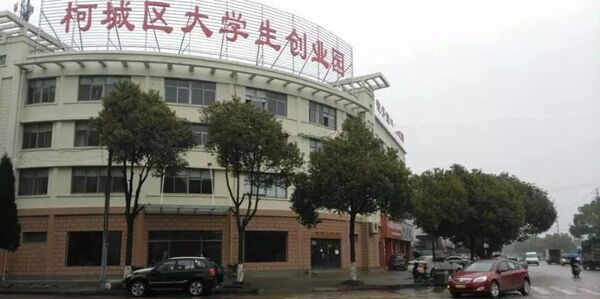 【拼多多生意经】95后小人物，凭什么狂卖7000万？