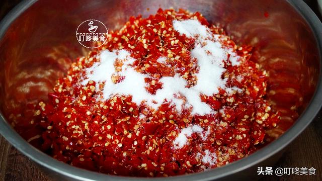 如何制作辣椒酱，家庭辣椒酱最简单做法