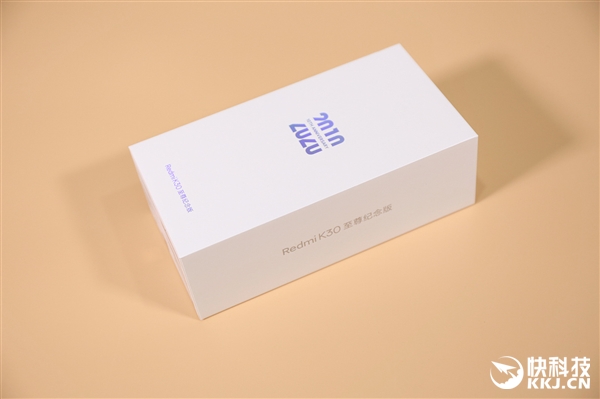 1999元超能打！Redmi K30至尊纪念版幕月白图赏