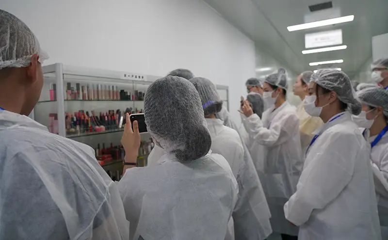 游学科丝美诗：看到了化妆品的几个风向