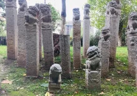 西安美院被盗文物已追回，遍布校园数千件石刻犹如博物馆