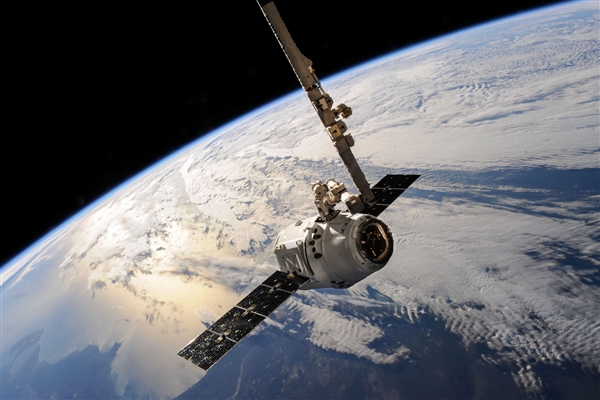 举头望星链？SpaceX计划每月发射120颗星链卫星！