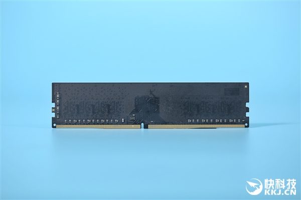 影驰名人堂皑钻内存开箱图赏：10层PCB DDR4-4400