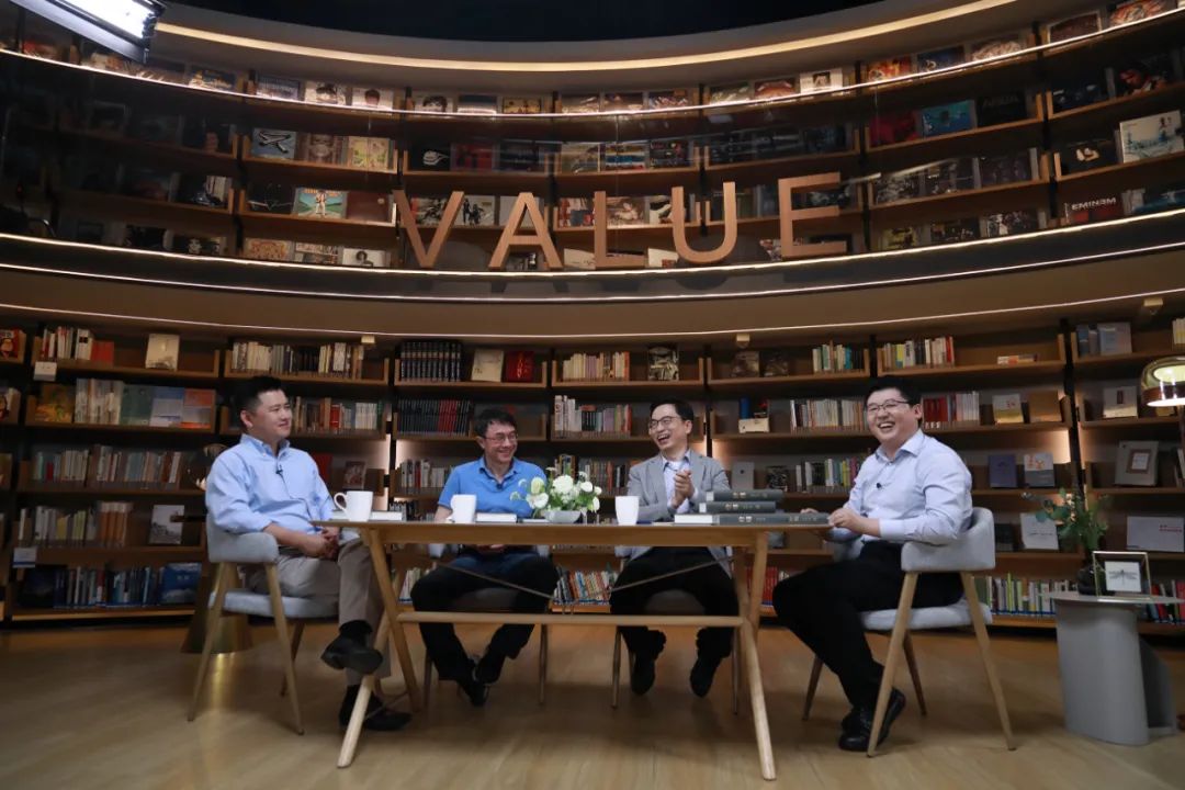 张磊和他的朋友们聊“价值”：做难而正确的事，而非别人都做的事