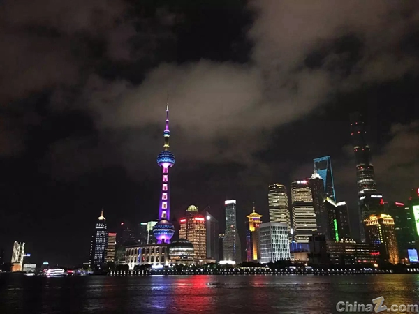 互联网不会放过上海
