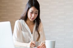 成本低适合女生开的店有哪些？女生开店要注意什么？