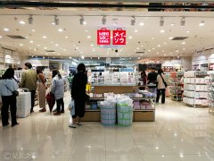 名创优品难讲IPO故事：7年开4200家店，北京门店日销竟只有1000元