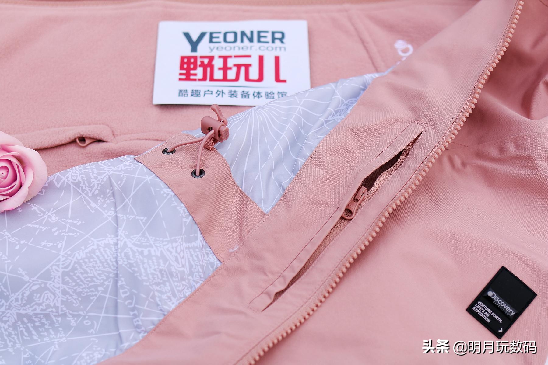 冲锋衣女款哪个牌子好（口碑最好的女款冲锋衣品牌）
