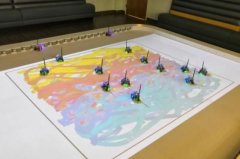 科学家创建“绘画”集群机器人 遵循指示来创作艺术品