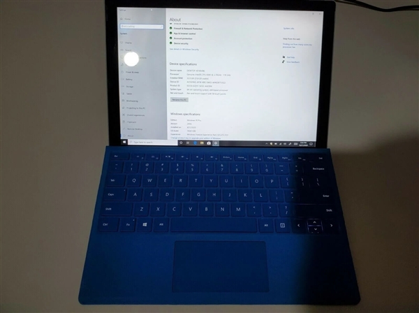 Surface Pro 8工程机现身：外形无新意、11代酷睿+32GB内存