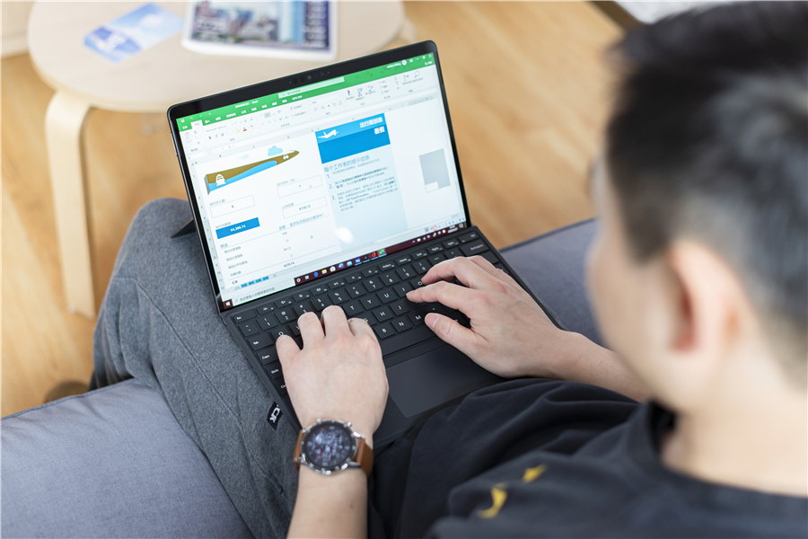 微软笔记本怎么样（微软Surface Pro X笔记本使用体验）