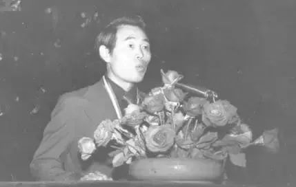现代爱祖国诗歌大全（最值收藏的10首爱国现代诗）