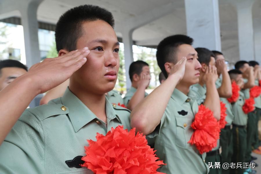 形容战友情深的句子（表达战友相聚的短句）