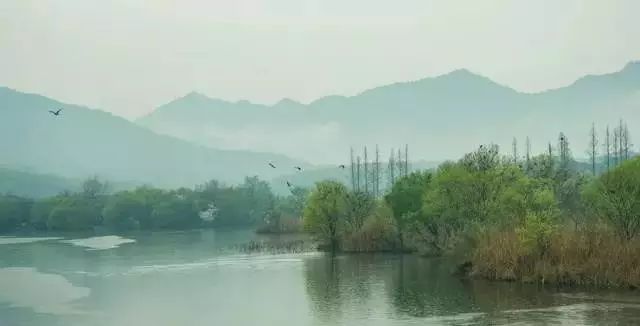 饮湖上初晴后雨苏轼古诗（古诗讲解饮湖上初晴后雨）