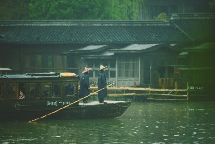 沉默的说说心情自己（一个人慢慢变沉默的说说）