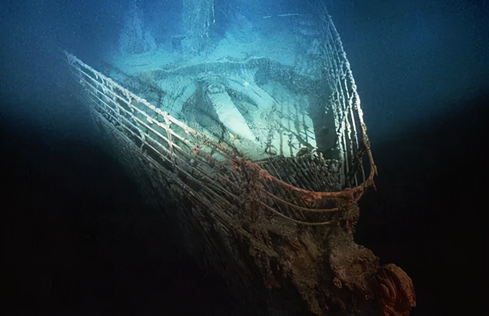 泰坦尼克号残骸正在逐渐消失-破损腐蚀严重