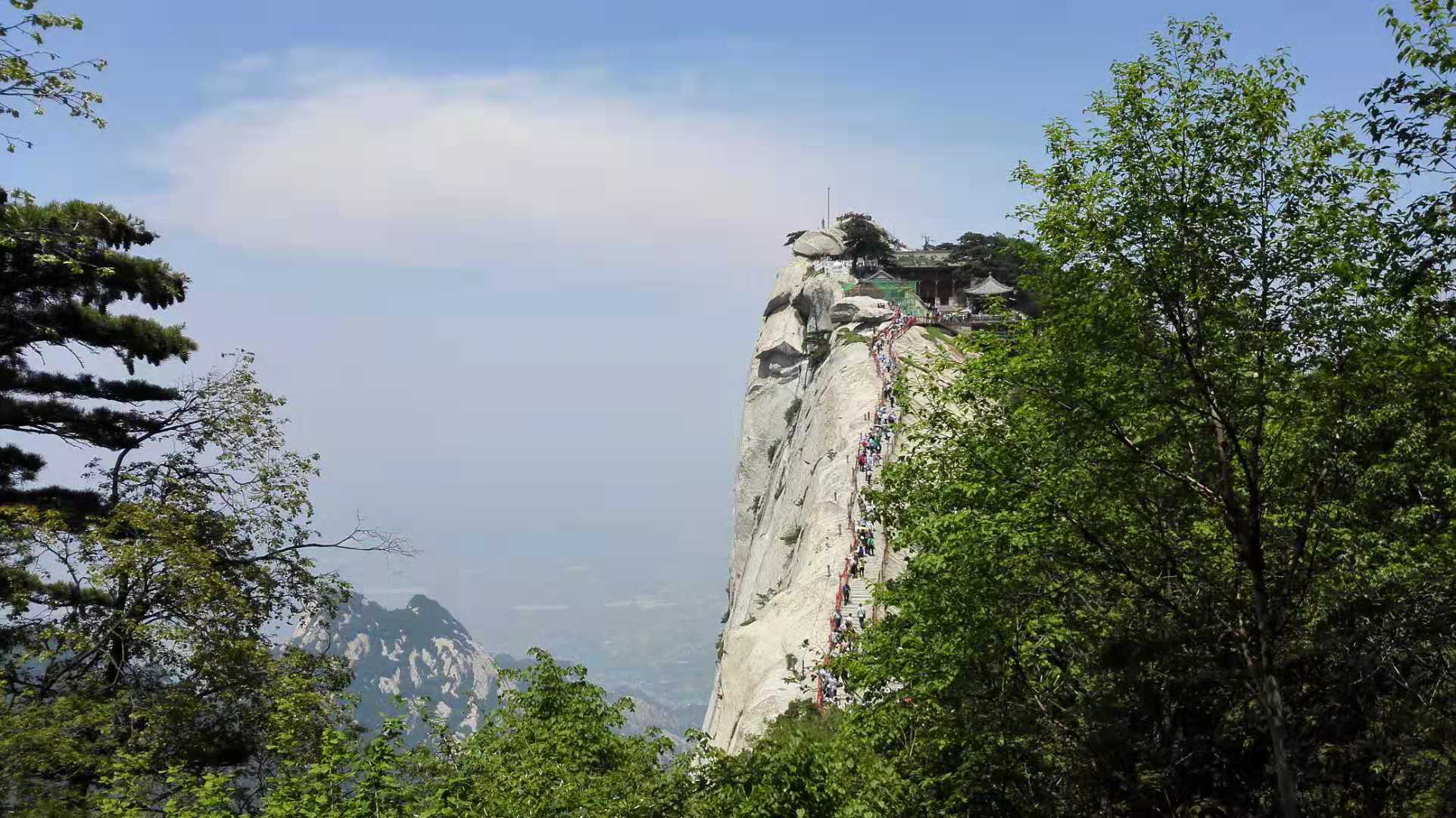 描写华山险峻的句子有哪些-形容华山险峻的诗句常见的