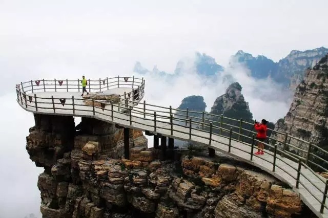 人在画中游的唯美句子-形容风景美人在画中游