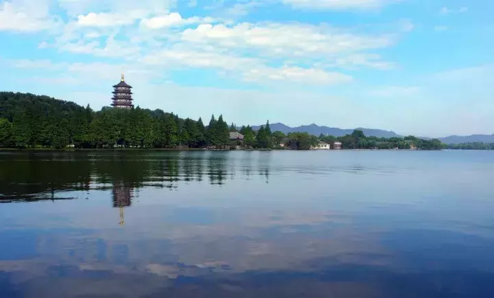 赞美祖国大好河山的话-写祖国大好河山的美句分享