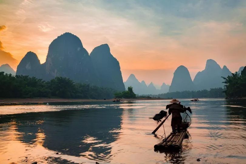 赞美桂林山水的短句有哪些-描写桂林山水美景如画的精美句子