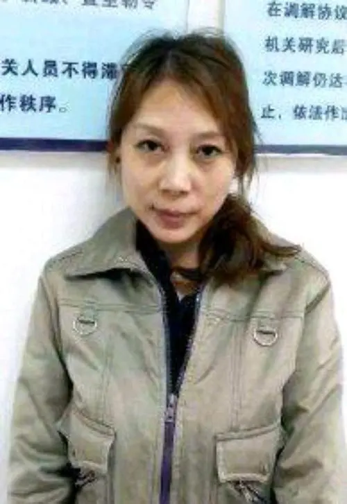 19岁爱上流氓，逃亡20年，劳荣枝是如何从小学老师走向女魔头的？