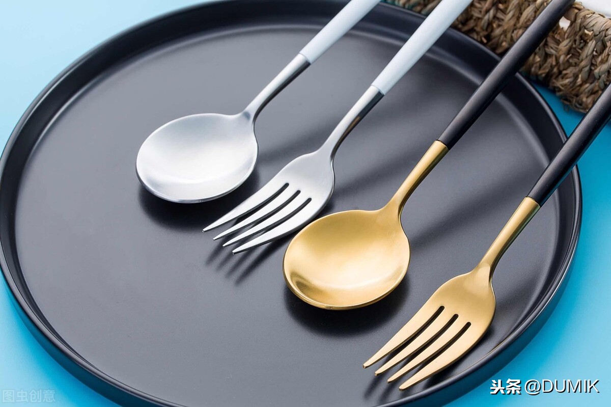 不锈钢餐具哪种材质好？选择德玛克DUMIK抗菌不锈钢餐具