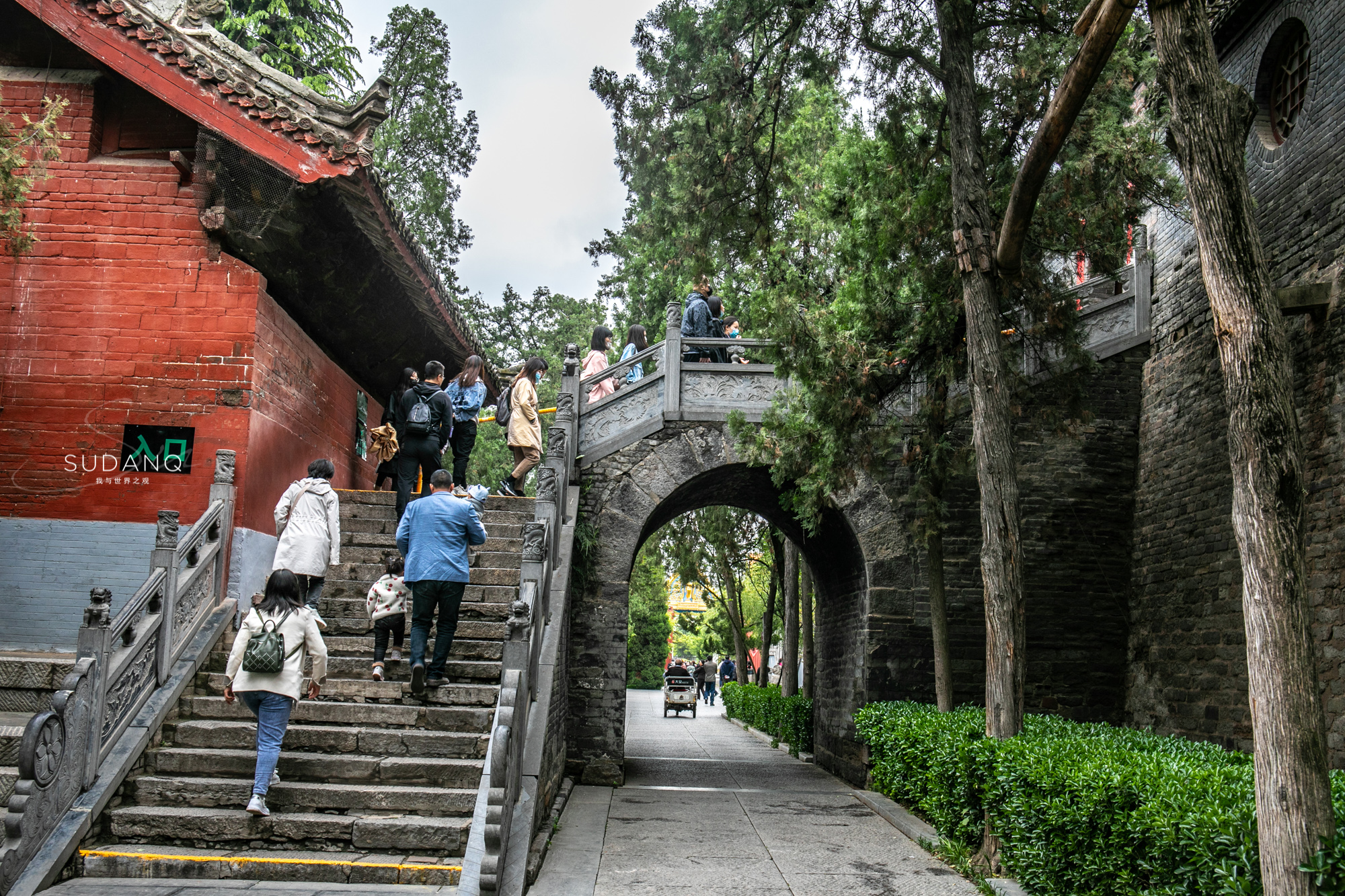 河南的这座寺庙，是“天下第一寺”，世界唯一的国际化寺院