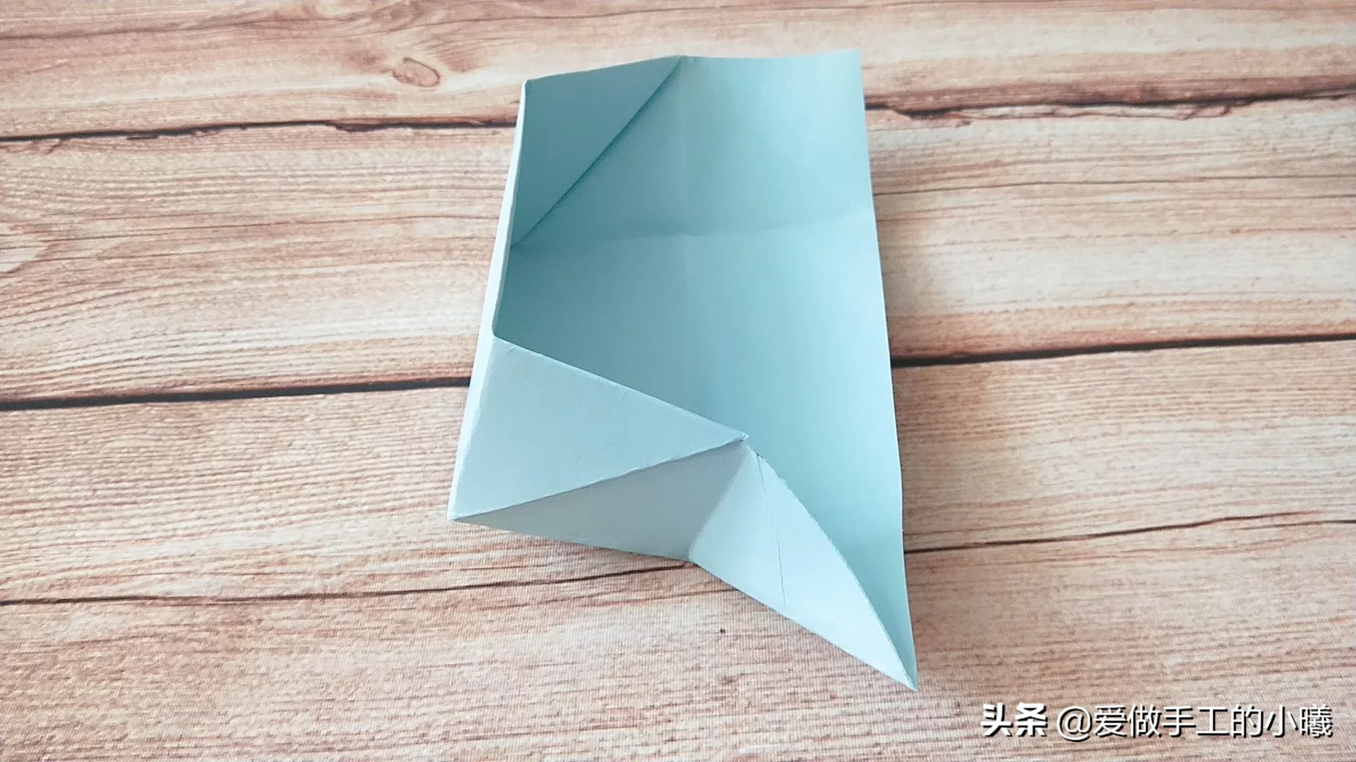 折纸教程：用卡纸折个收纳盒，简单又好看，收纳不烦恼