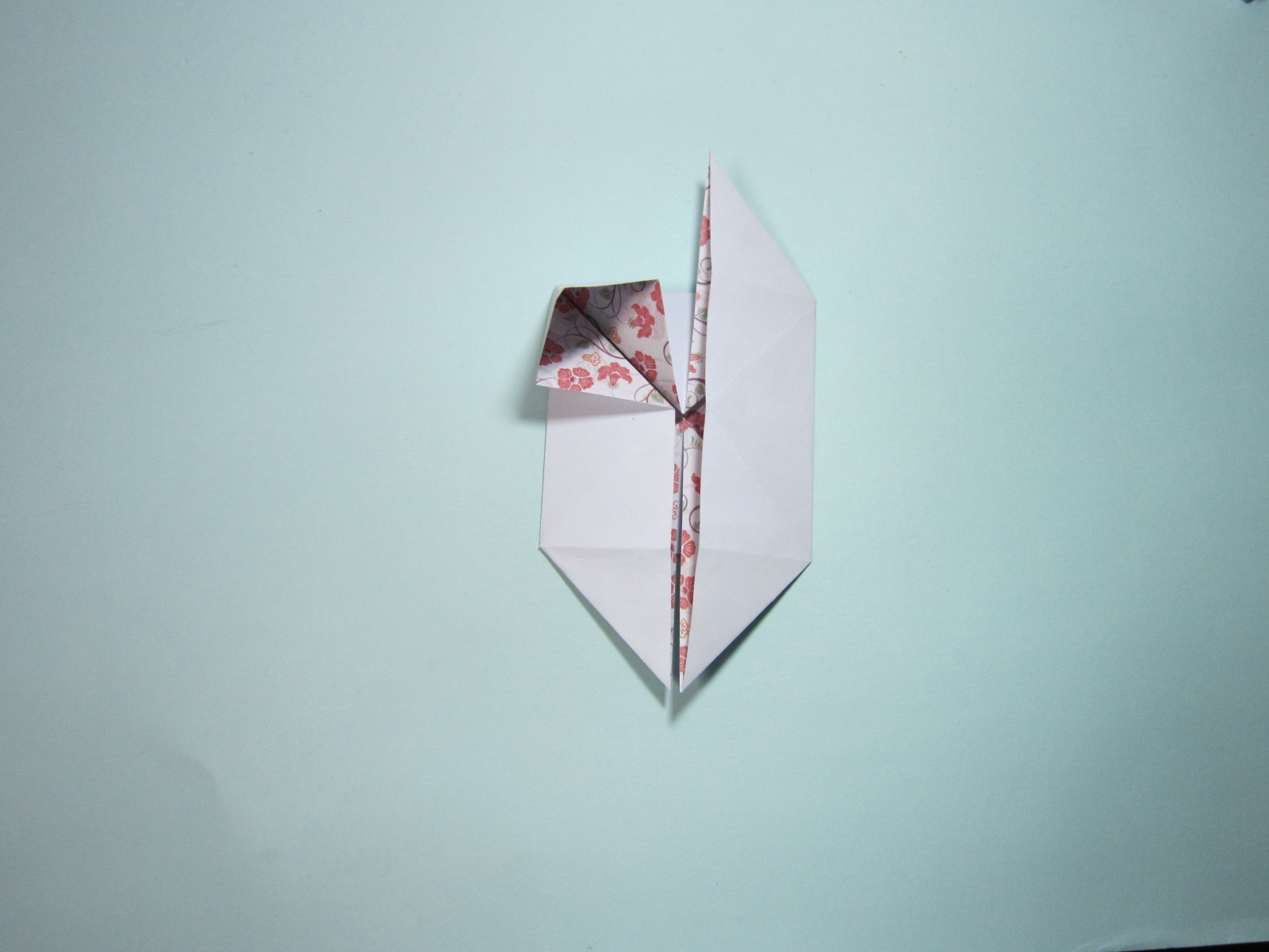 儿童手工折纸：小花篮的折法步骤图解