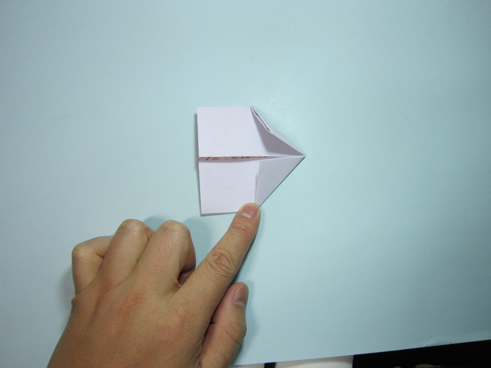 儿童手工折纸：小花篮的折法步骤图解