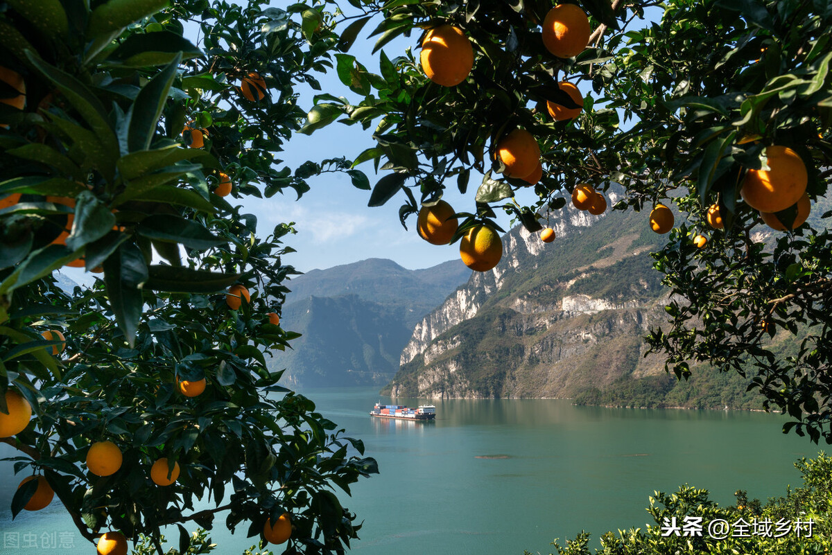 三峡是哪三个峡的总称？瞿塘峡最险峻，巫峡最好看，西陵峡景最多