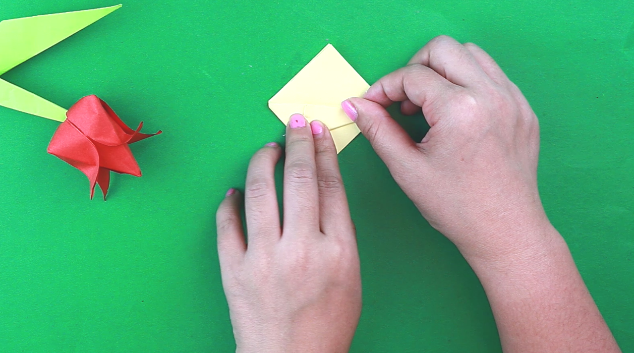 这款立体的郁金香怎么折？折法简单学会了三八节送妈妈，手工折纸