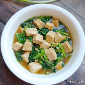 小白菜炖豆腐怎么做（小白菜炖豆腐的家常做法）