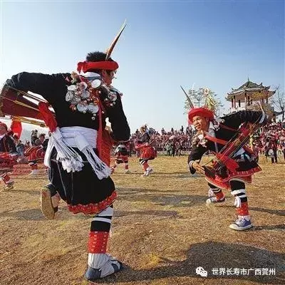 瑶族的传统节日是什么（瑶族的传统文化习俗）