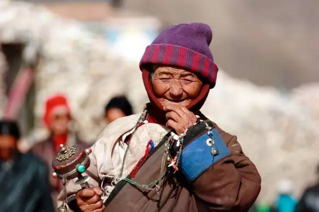 藏族有什么文化（藏族的传统文化习俗）