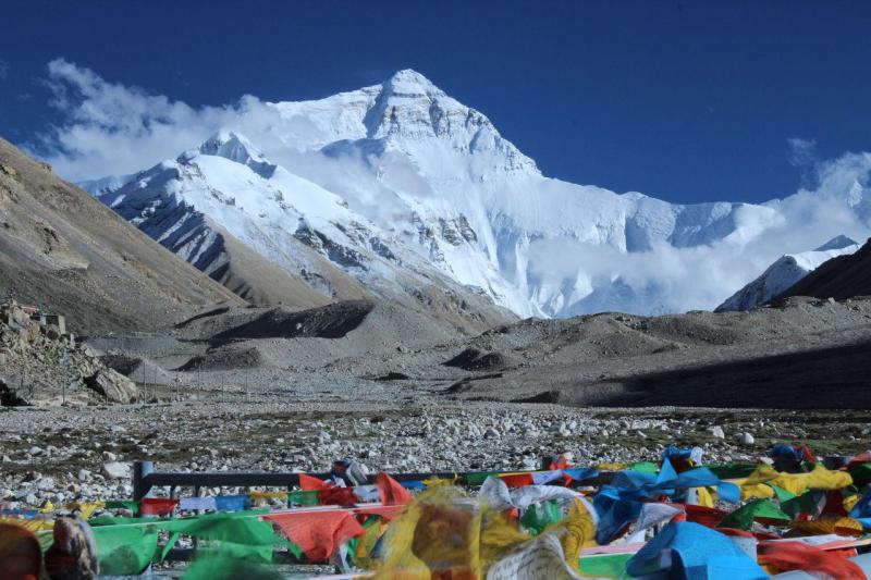 我国海拔最高的山峰是哪一座（答案这里