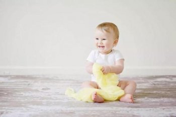 宝宝缺钙有哪些表现_宝宝缺钙的表现和症状