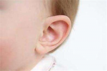 小孩耳朵痛怎么回事_小孩耳朵痛的原因分析