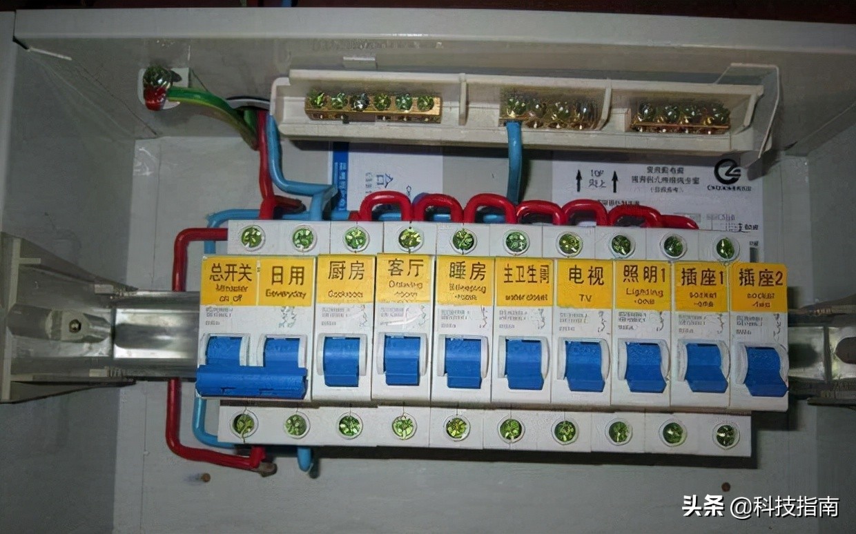 怎么选家用漏电断路器 _家用漏电断路器的选择方法