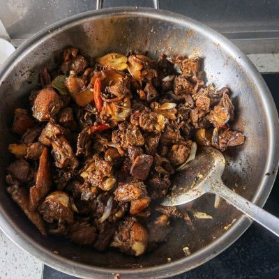 大盘鸡怎么做_大盘鸡的家常做法