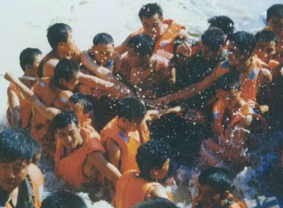 98年洪水是哪里_98年洪水事件