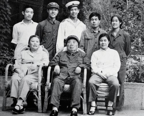 朱德有几个孙子_朱德后代状况