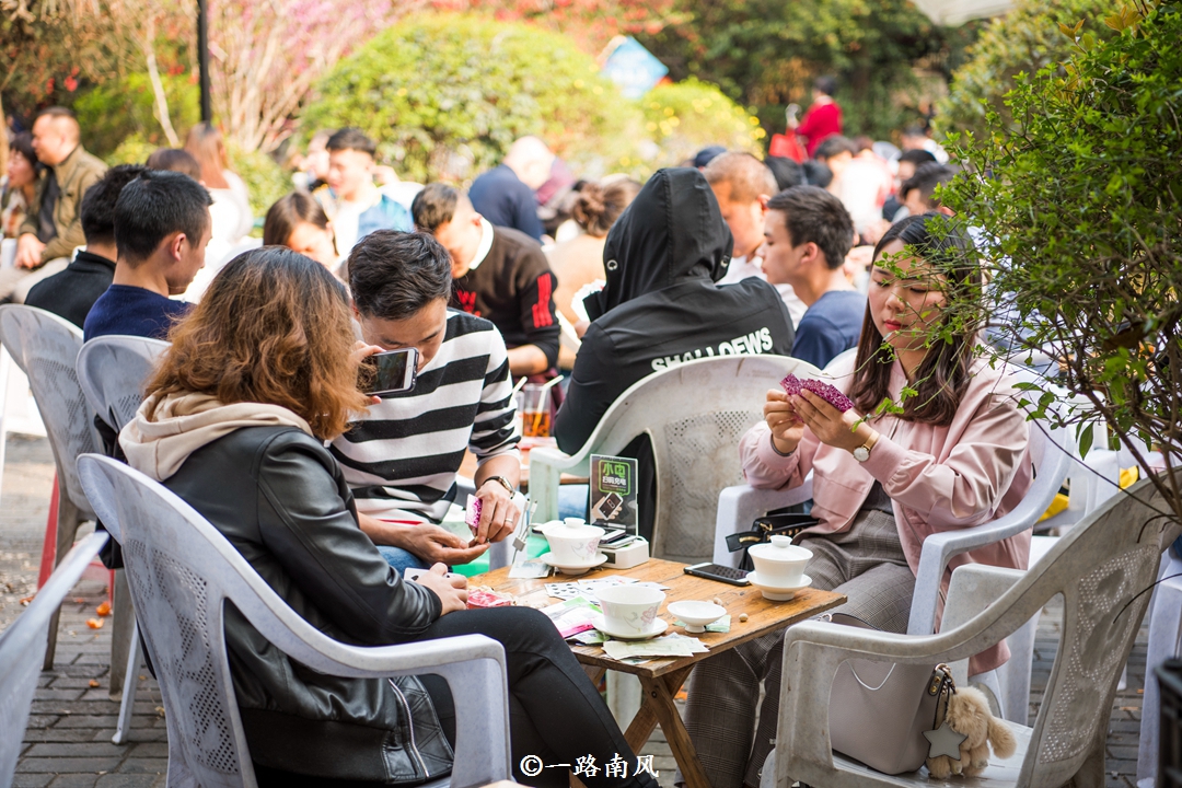 摆龙门阵是什么意思__龙门阵的来历