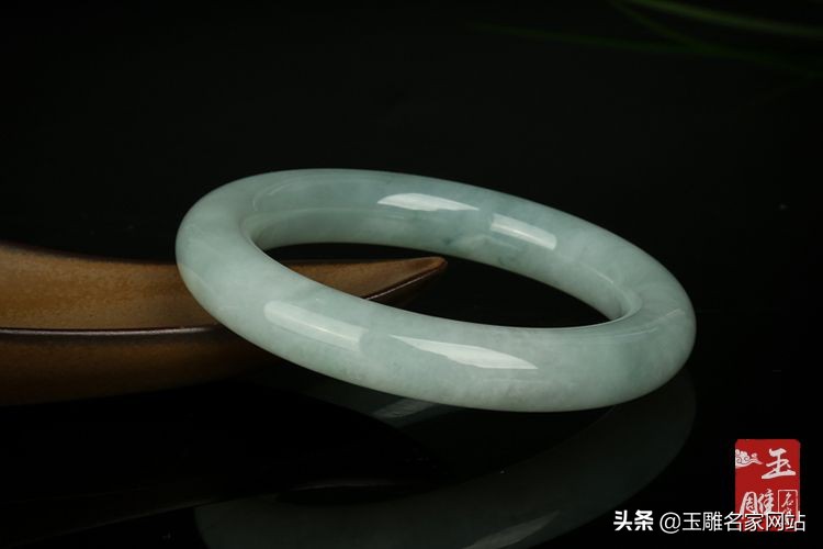 梦见玉碎了是什么意思_梦见玉碎了的征兆